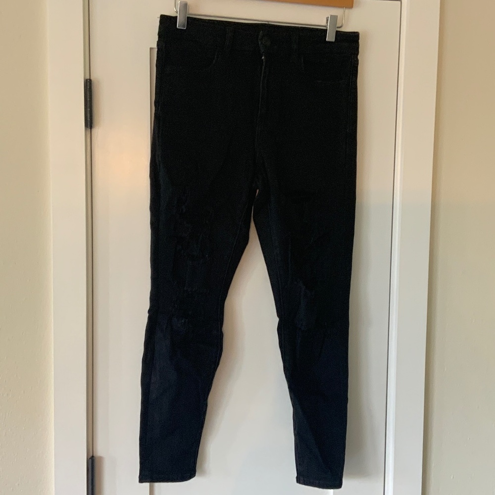 American Eagle Distressed Next Level Stretch